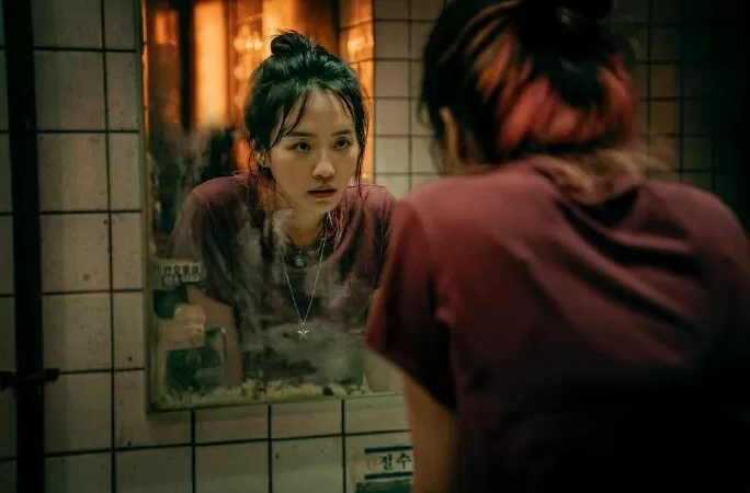 Thế Giới Ma Quái - Sweet Home (2020)