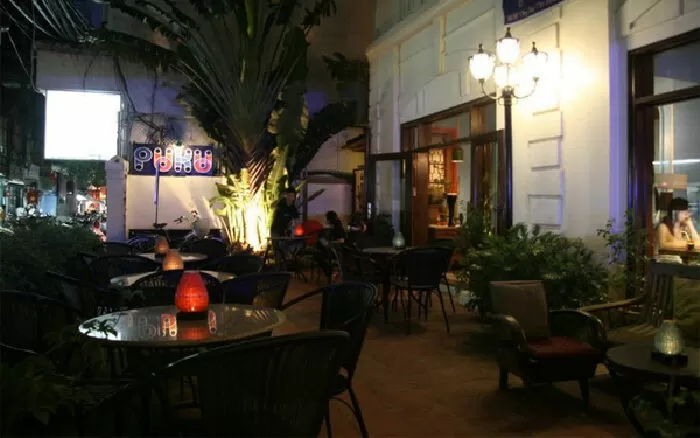 Puku cafe & Bar