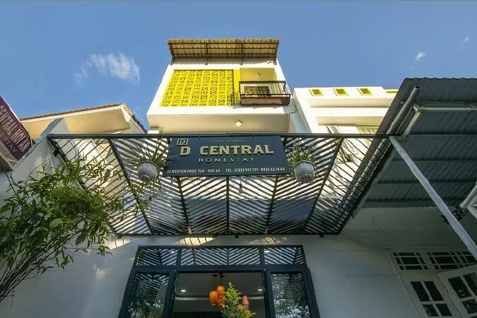 D Central Homestay