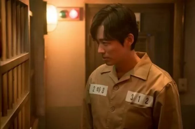 Dr. Prisoner (tựa Việt: Bác sĩ tù nhân)
