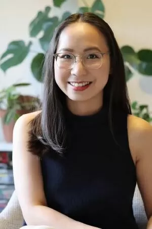 The Present Writer Podcast (Host: Thảo Vân)