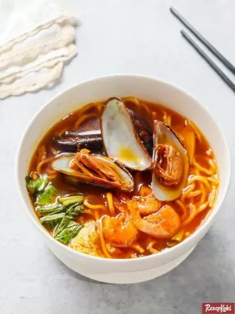 Mỳ hải sản cay – Jjambong