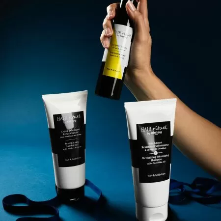 SISLEY – REVITALIZING VOLUMIZING SHAMPOO