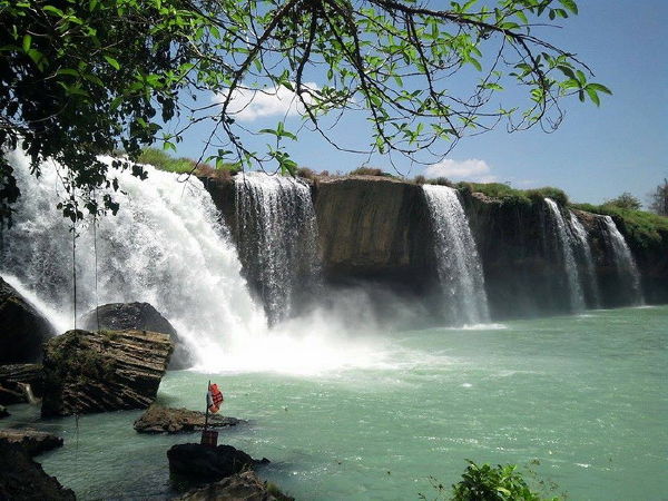 Dray Nur Falls
