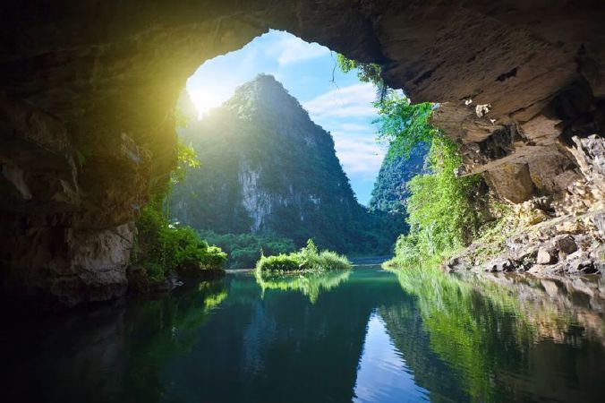 Tien Cave
