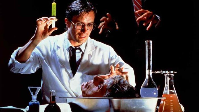 Re – Animator (1985)