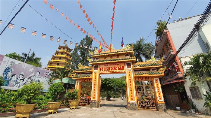 Giac Lam Pagoda