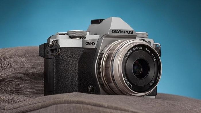 OLYMPUS OMD EM5 MARK II