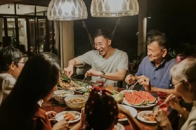 People who are joyful tend to have longer lives than those who are dissatisfied