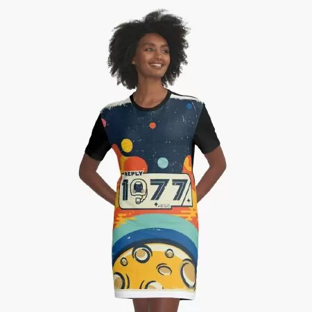 1977 abstract design with vintage style Graphic T-Shirt Dress