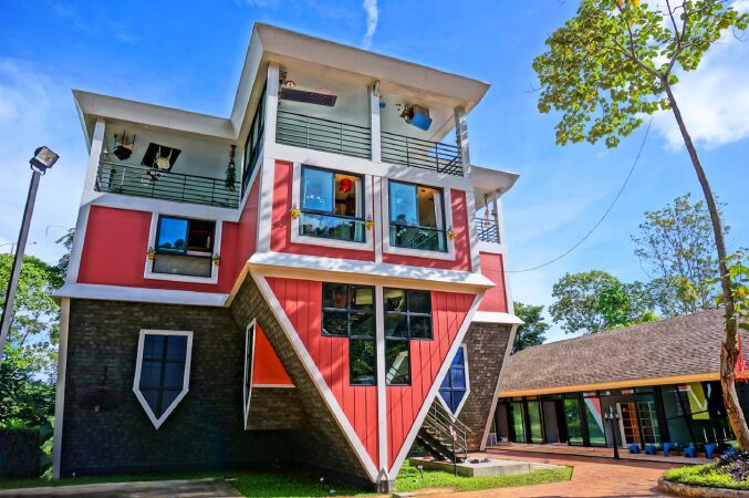 Baan Teelanka Upside Down House
